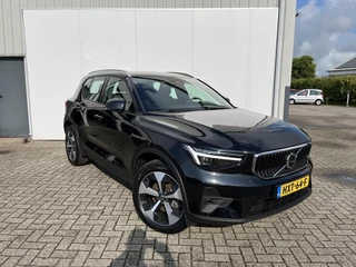 Hoofdafbeelding Volvo XC40 Volvo XC40 B3 | 19" | Elek.verst.voorstoelen | Pixel LED | Camera|PAS V/A