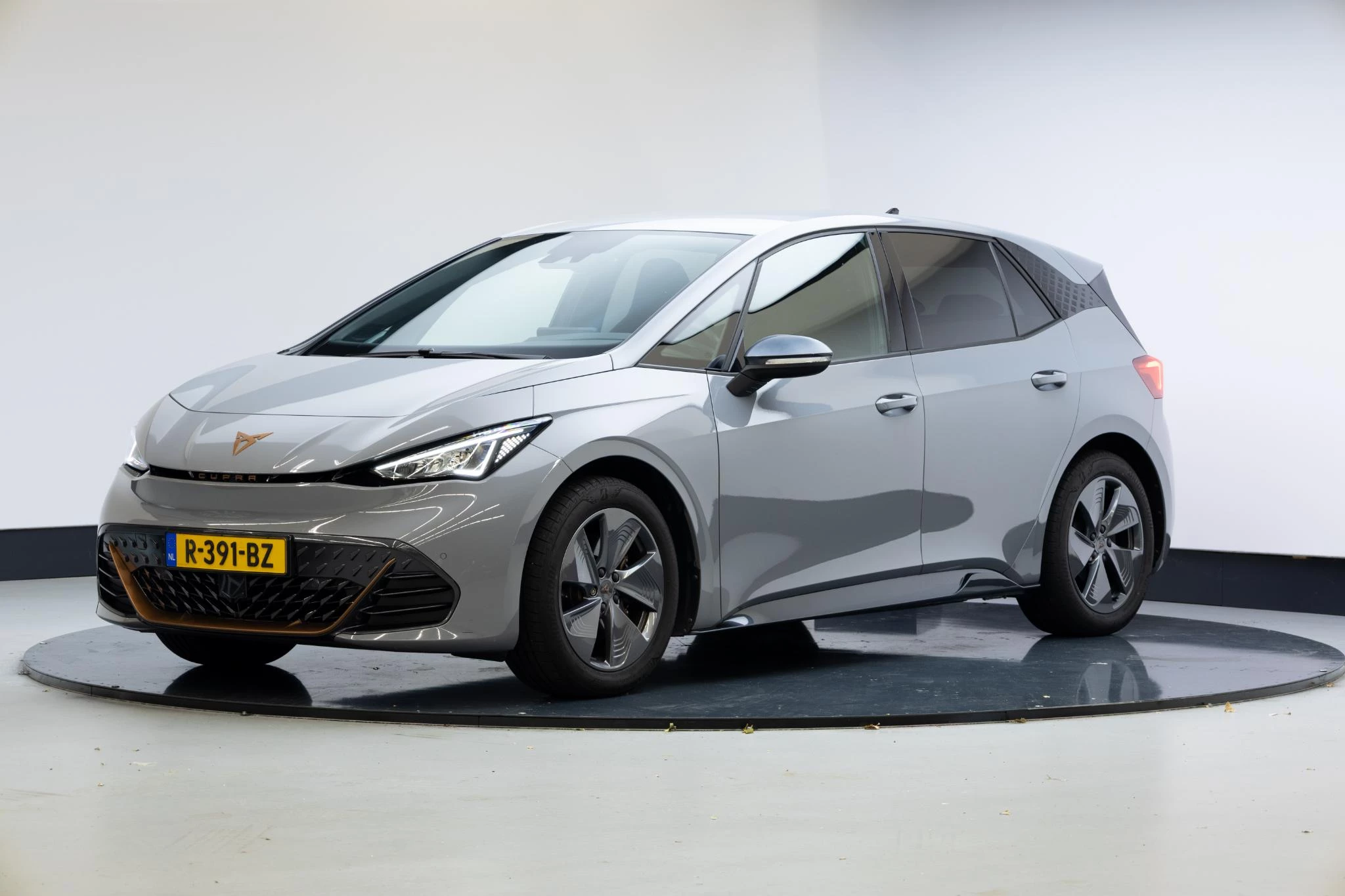 Hoofdafbeelding CUPRA Born