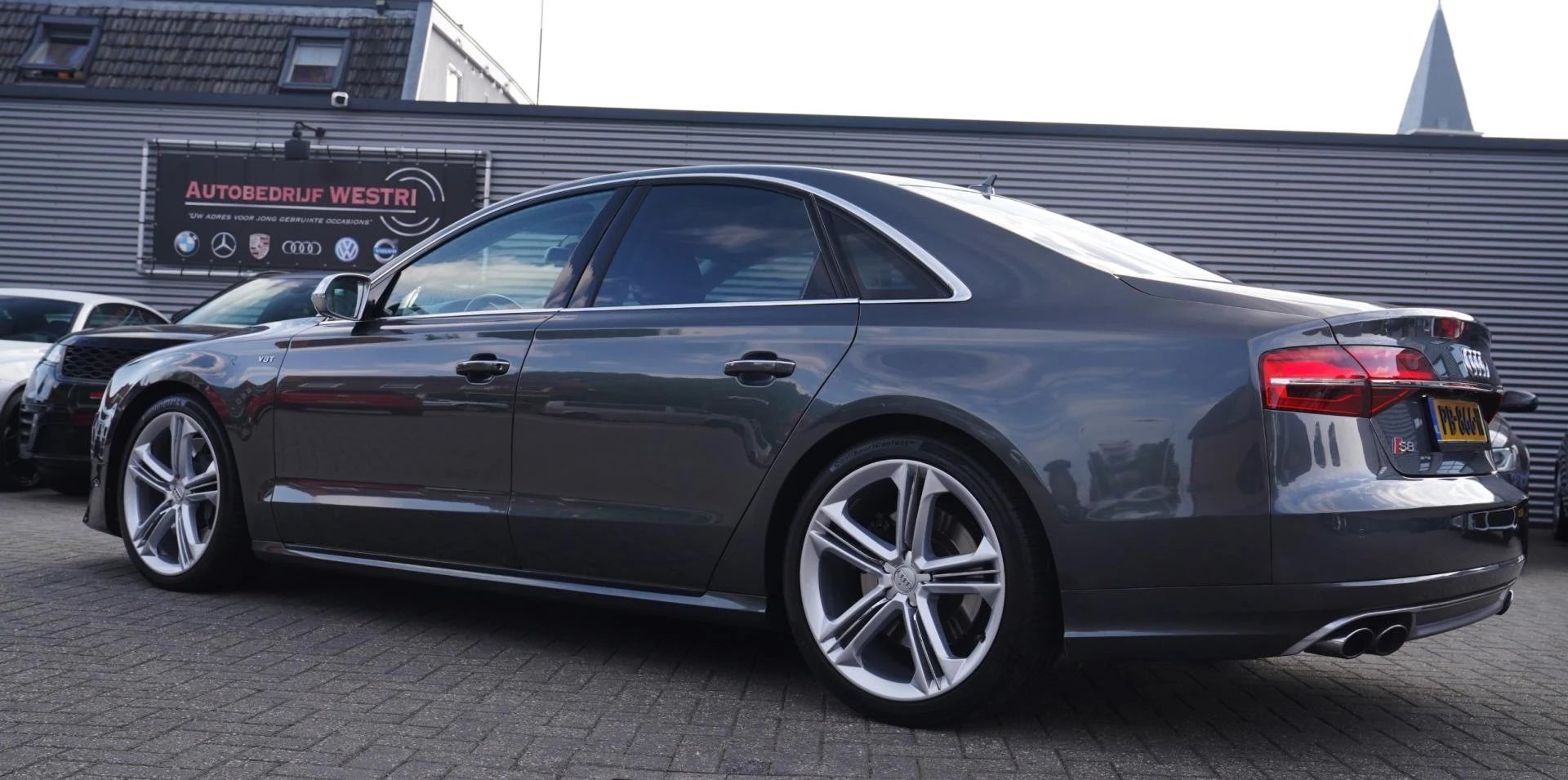 Hoofdafbeelding Audi S8