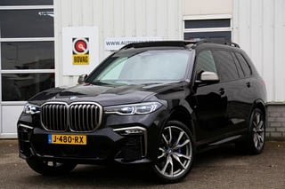 BMW X7 M50d 400PK High Executive 7P.*Incl. BTW*Perfect BMW Onderh.*Luchtvering/Pano/Laser/Copilot/Indiv. Comfort Stoelen/HUD/H&K/Softclose/360/Sfeer/Keyless Entry+Go/DAB/Elek. Klep/Memorie/Dodehoek/PDC V+A/22 inch LM/VOL*