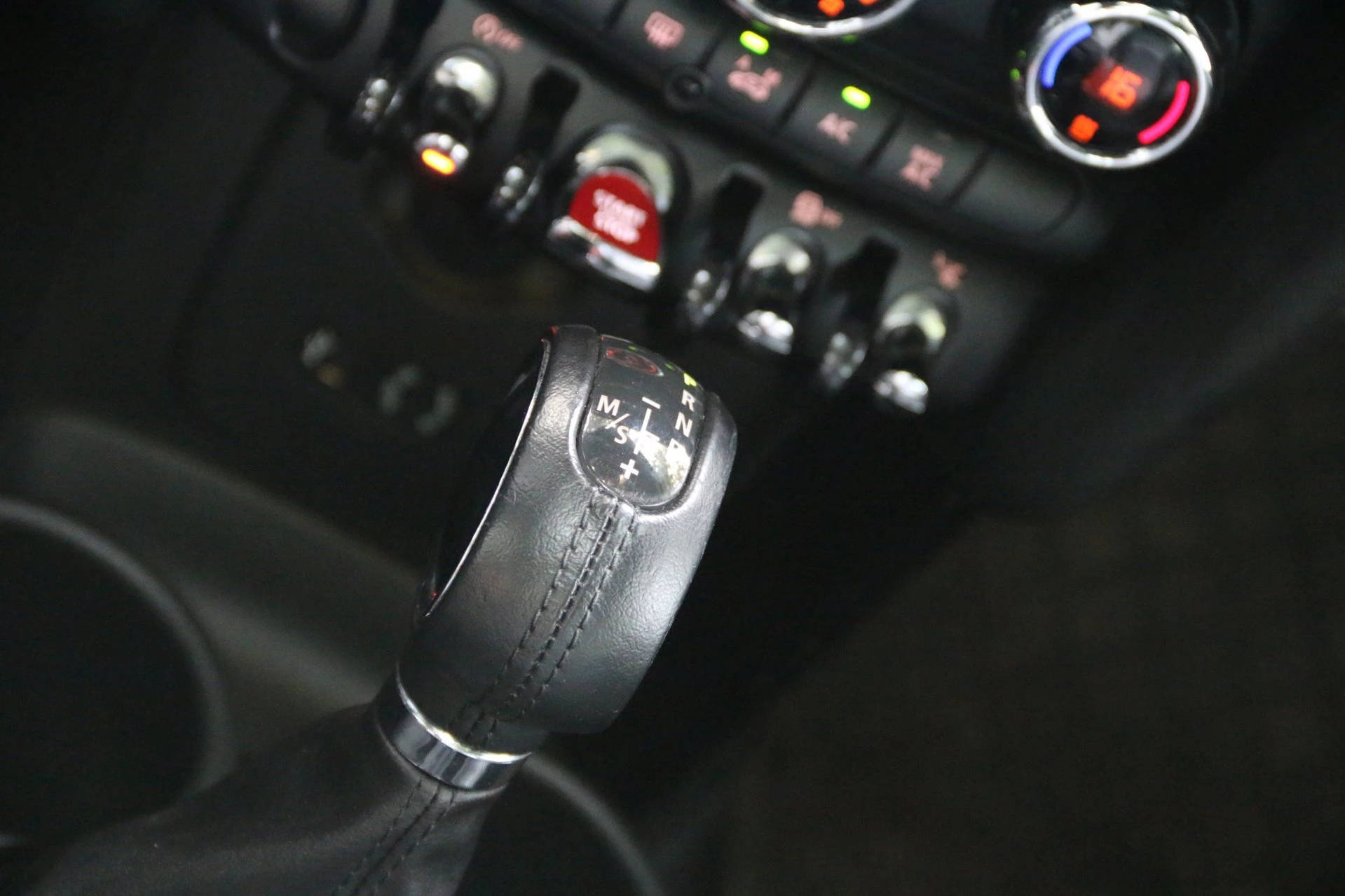 Hoofdafbeelding MINI 5-deurs