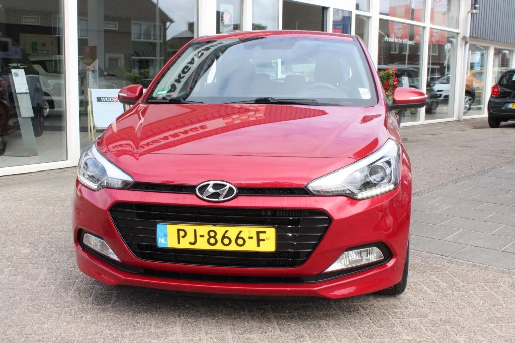 Hoofdafbeelding Hyundai i20