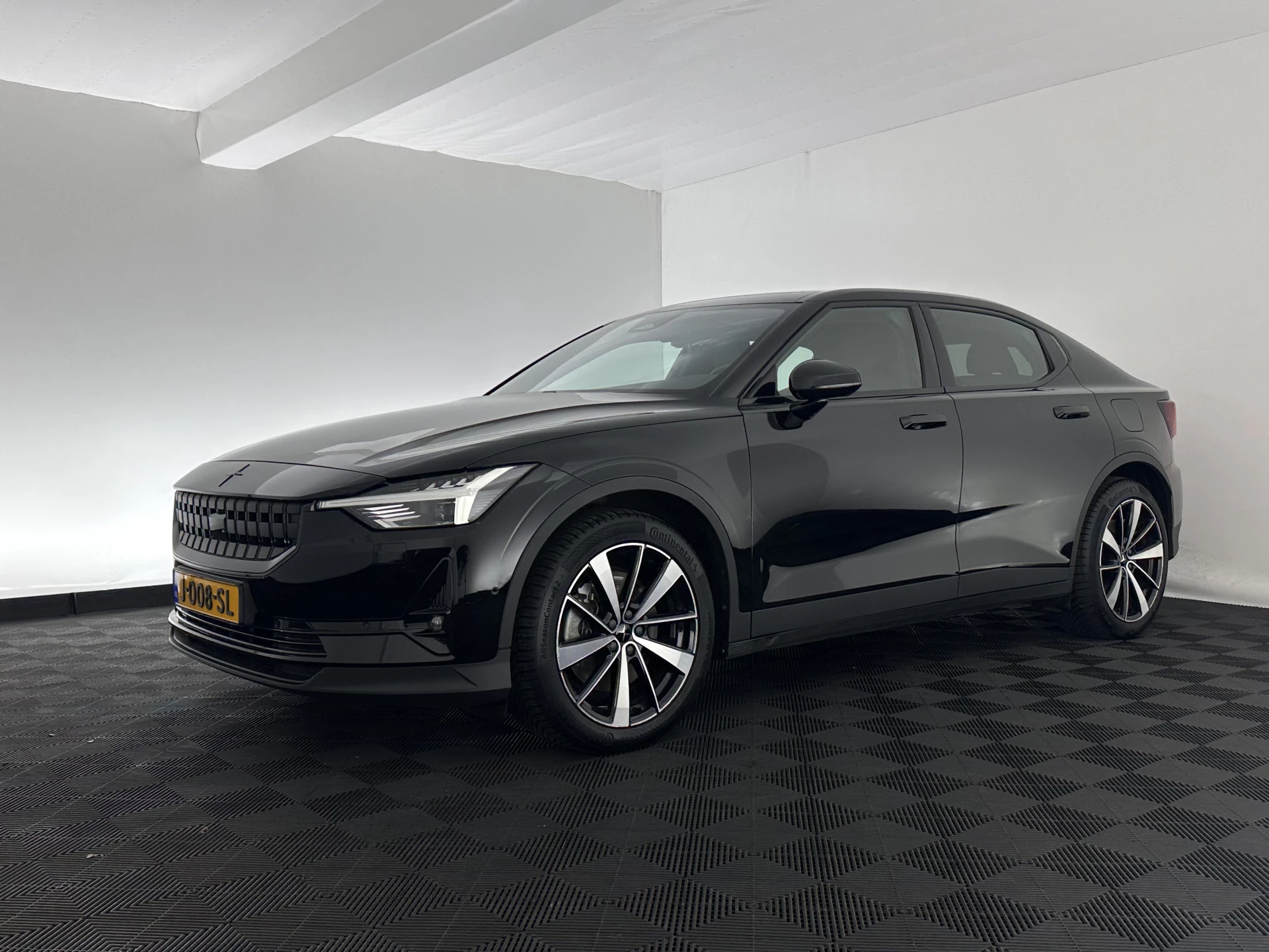 Hoofdafbeelding Polestar 2