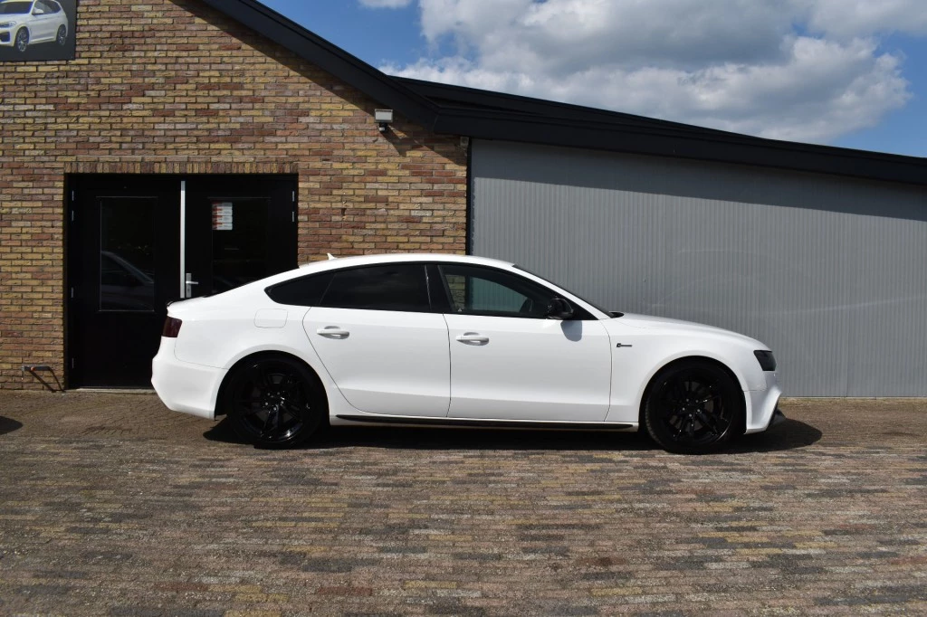 Hoofdafbeelding Audi S5