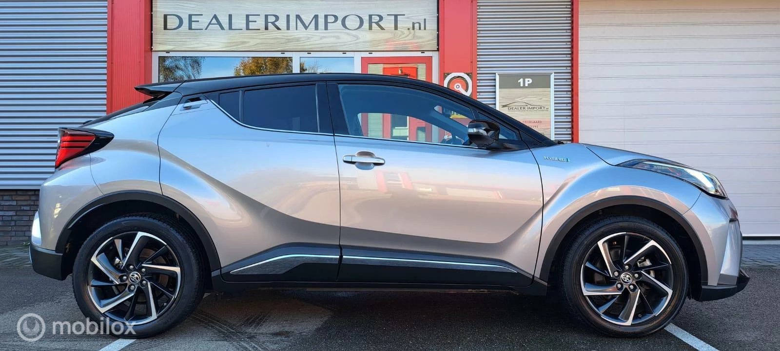 Hoofdafbeelding Toyota C-HR