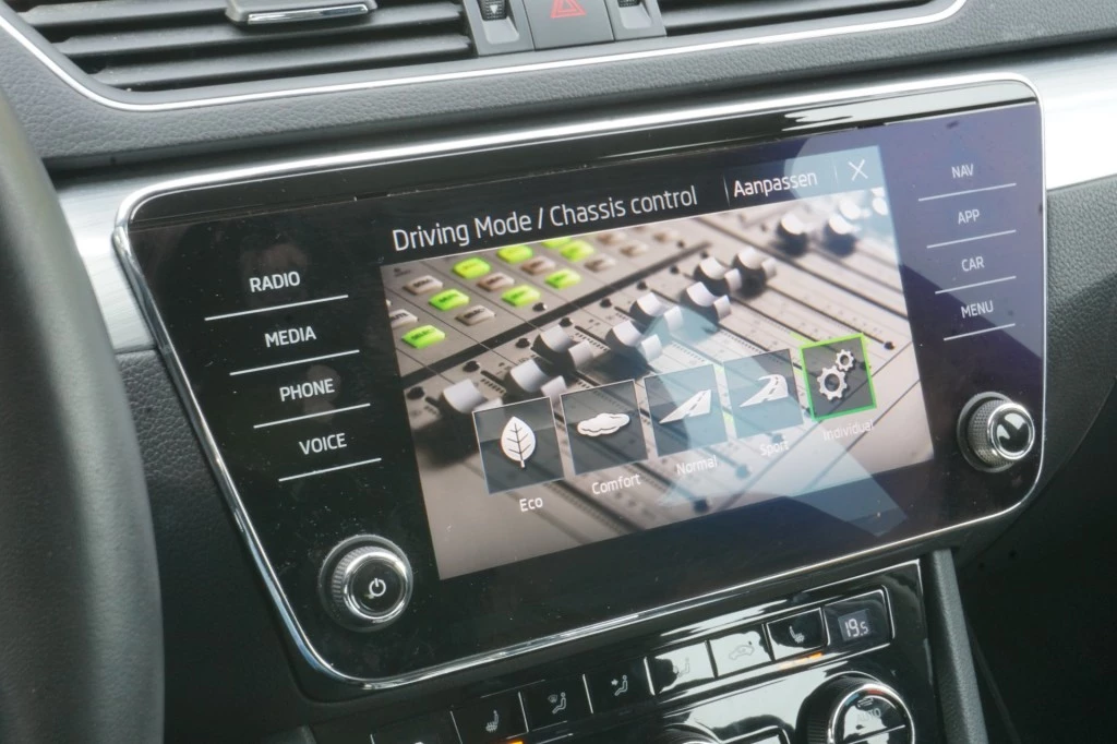Hoofdafbeelding Škoda Superb