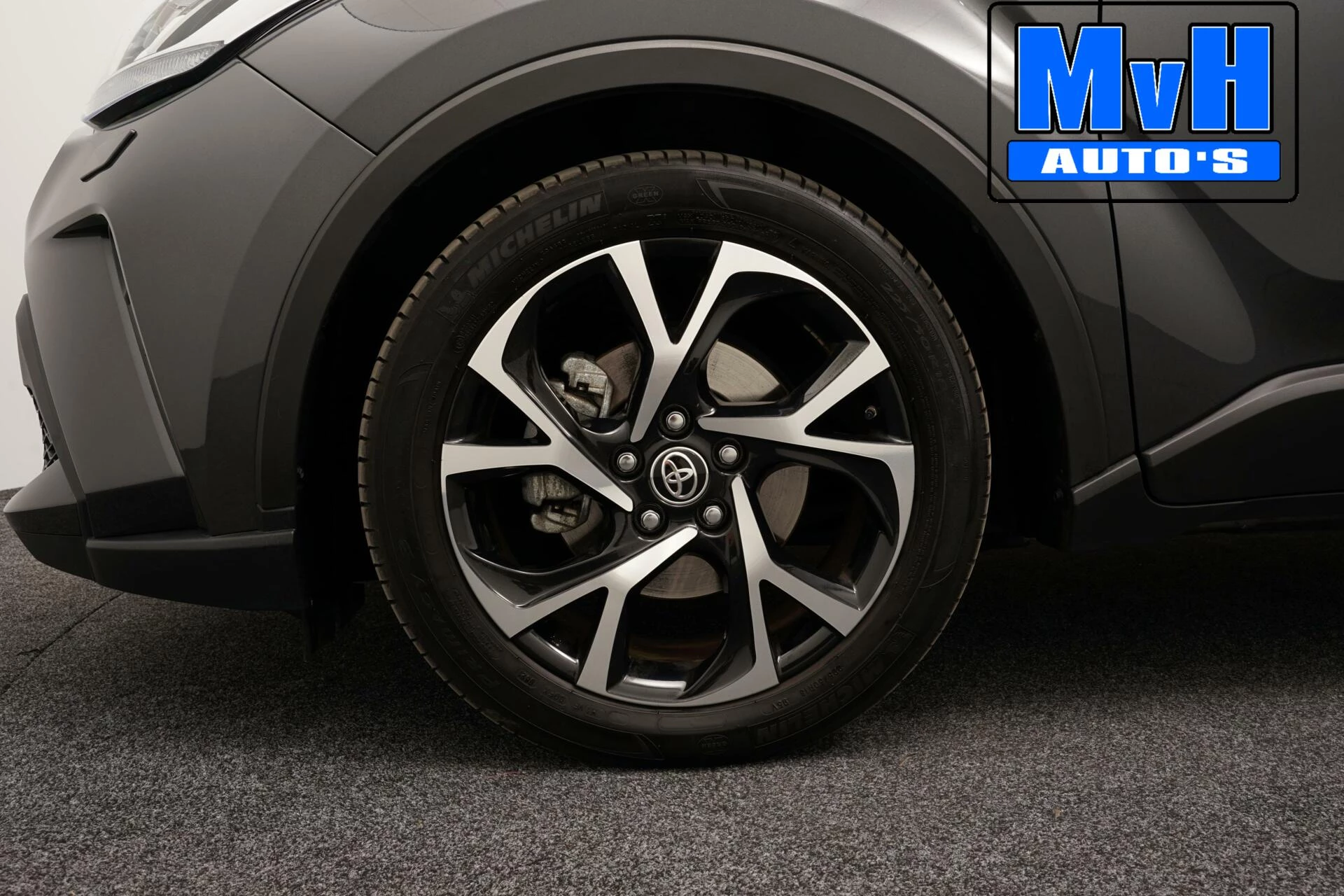 Hoofdafbeelding Toyota C-HR