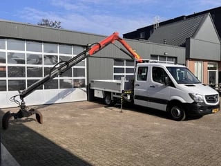 Mercedes-Benz Sprinter 516 2.2 CDI 432 Laadkraan Palfinger Airco  Knijper Rotator Trekhaak 2000 kg 2-Persoons Airco Kastinrichting 1e eigenaar ex gemeente Autolaadkraan Open laadbak Pick-up p-up Euro 6