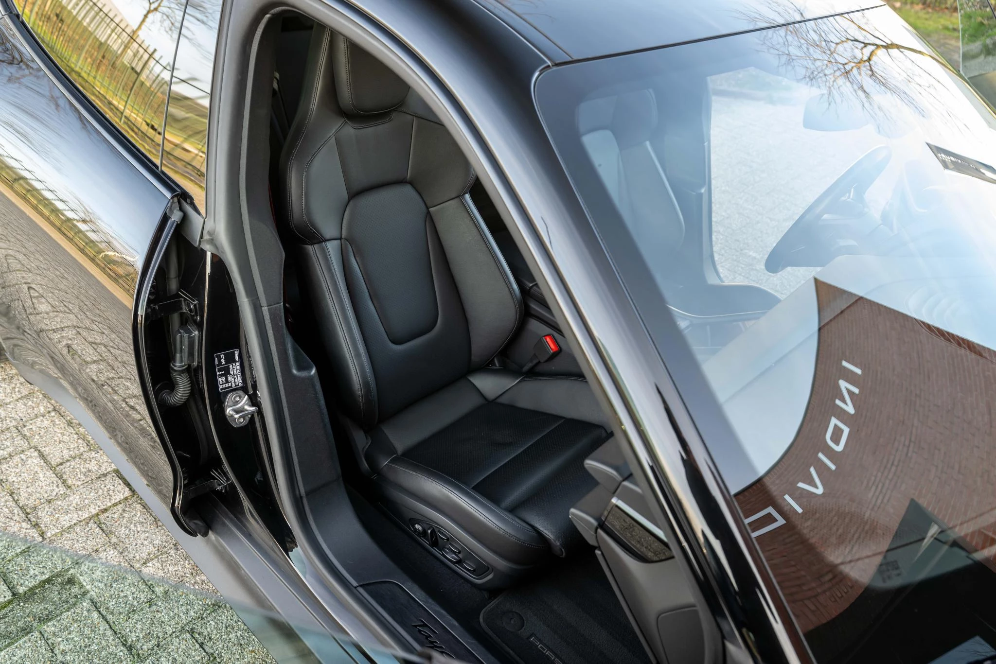 Hoofdafbeelding Porsche Taycan