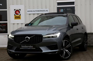 Hoofdafbeelding Volvo XC60 Volvo XC60 2.0 T8 392PK Plug-in hybrid AWD R-Design*Perfect Volvo Onderh.*B&W!/Pano/Sport Leder/Stoelverw.V+A/Stuurverw./ACC/Pilot ass./360 Camera/Memorie/BLIS/Parkeersens.V+A/21 inch LM*