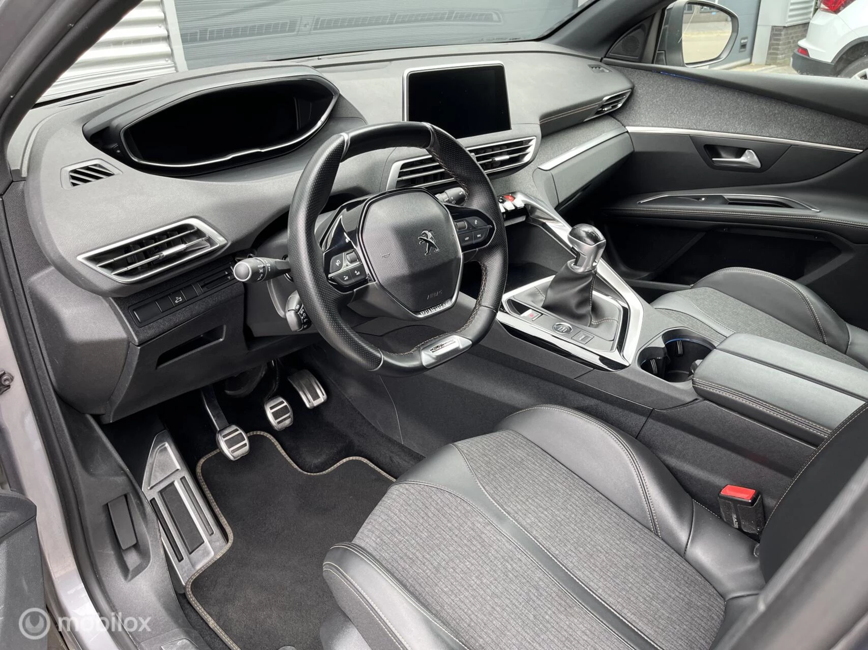 Hoofdafbeelding Peugeot 5008