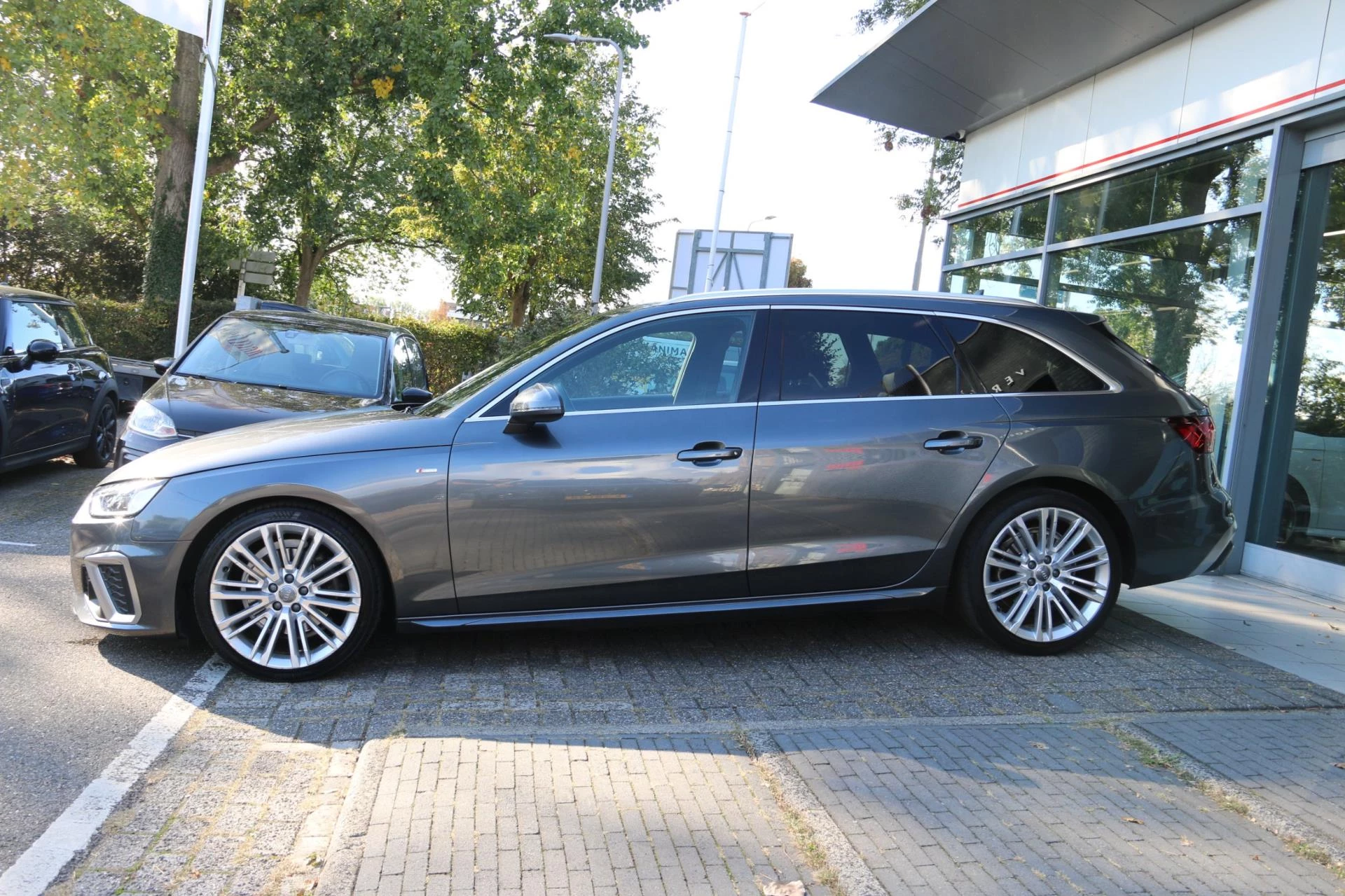 Hoofdafbeelding Audi A4