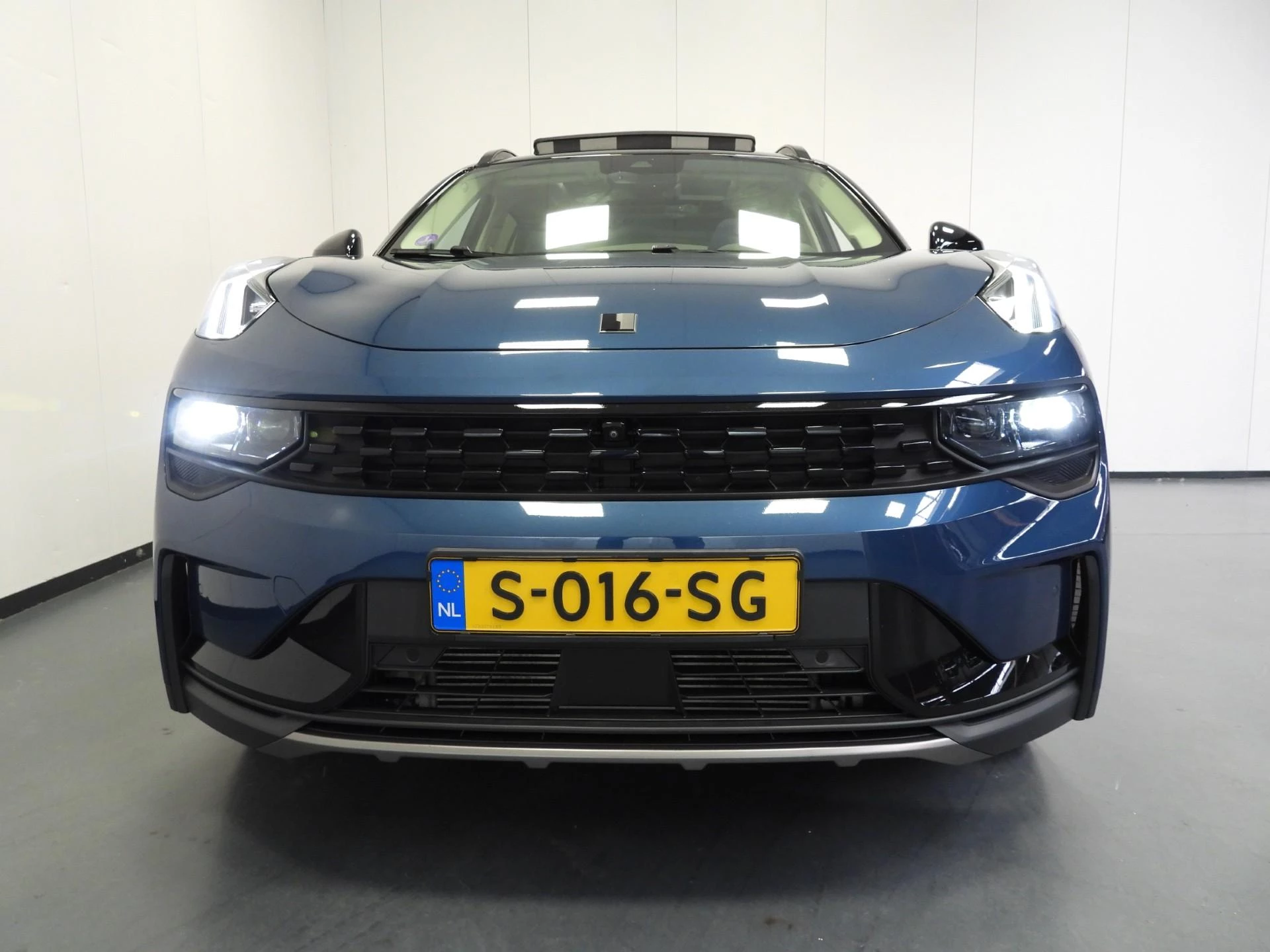Hoofdafbeelding Lynk & Co 01