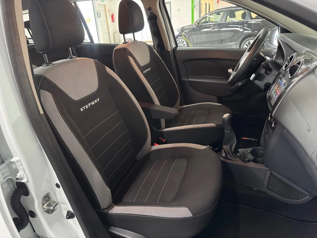 Hoofdafbeelding Dacia Logan