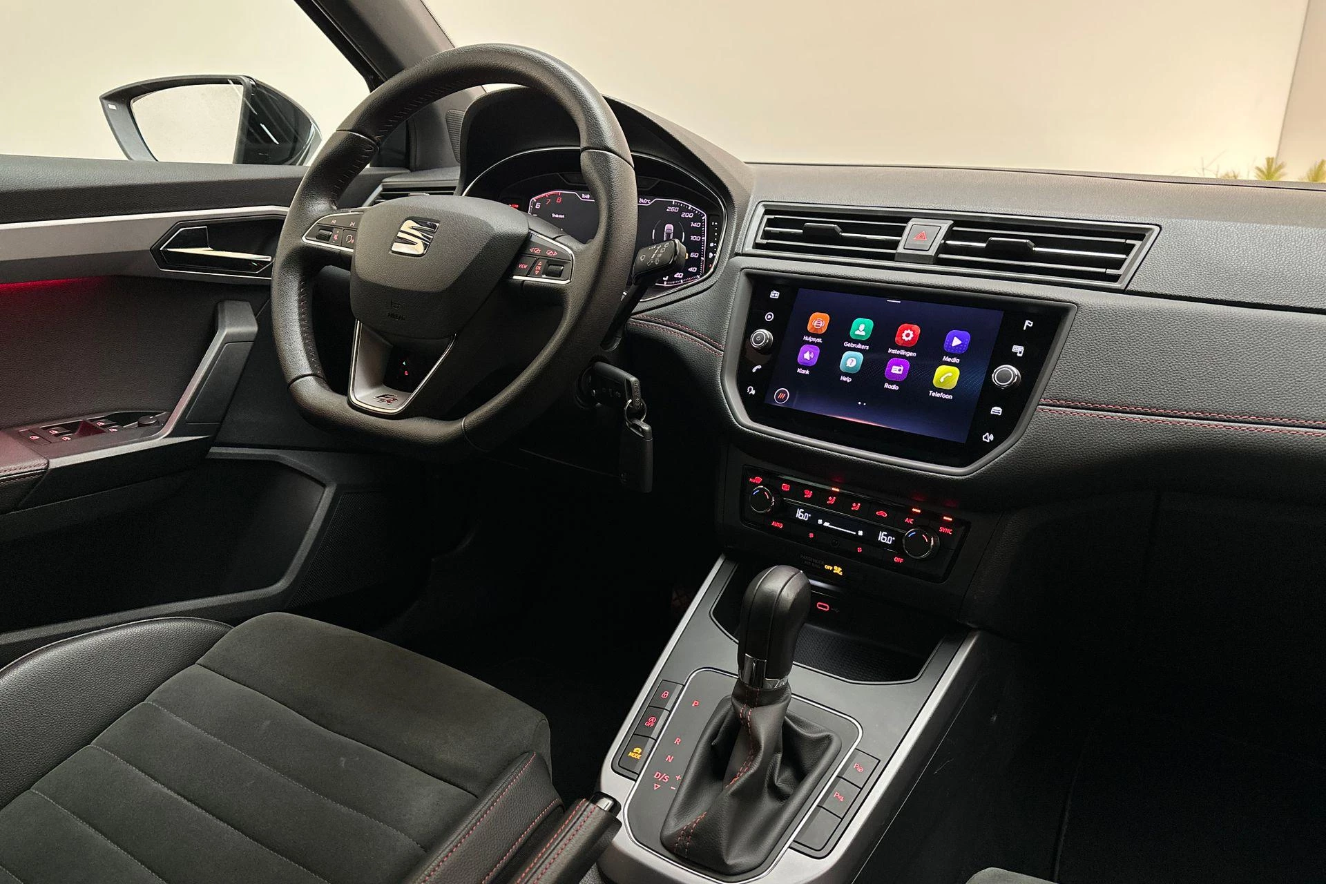 Hoofdafbeelding SEAT Arona