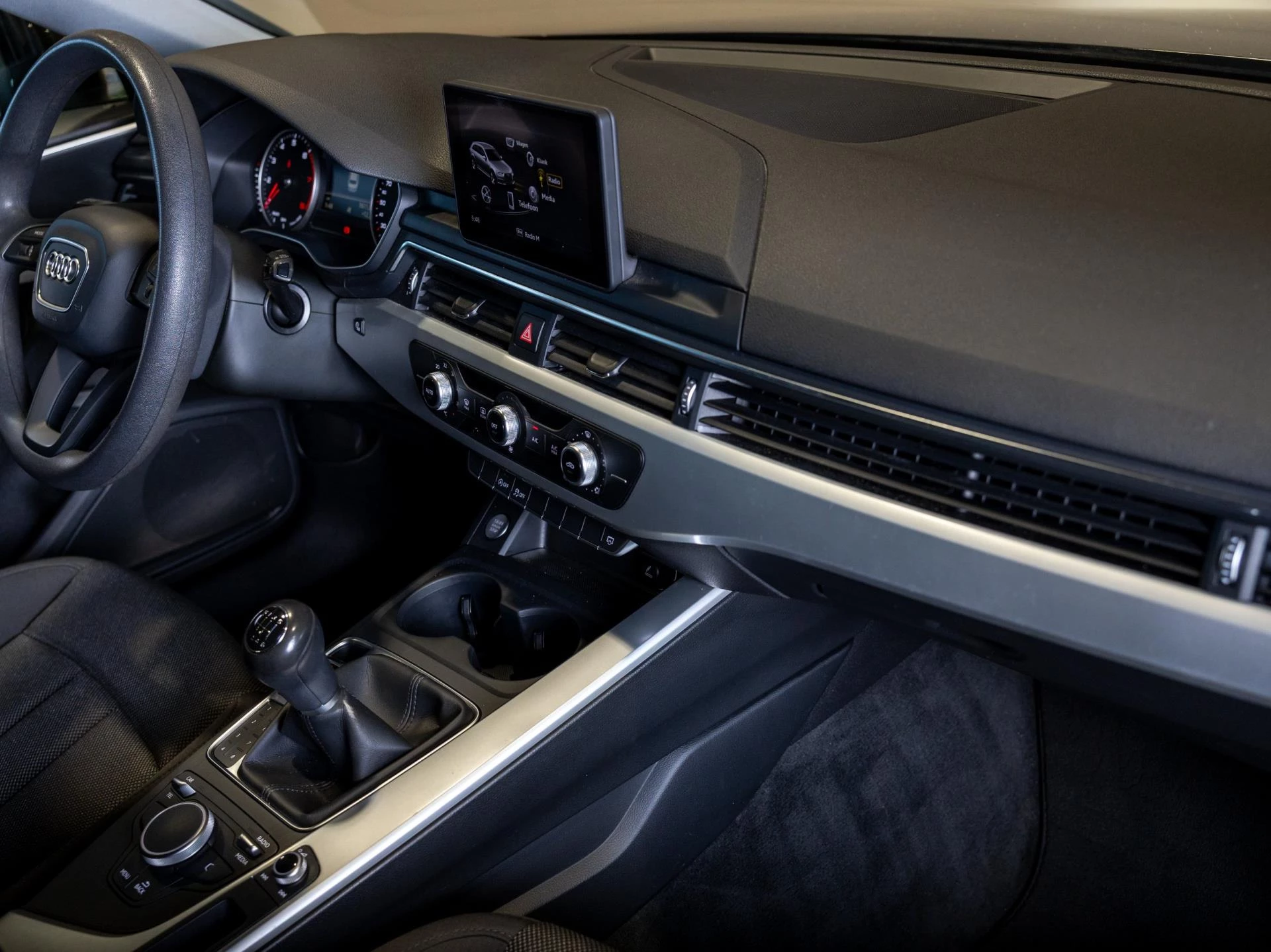 Hoofdafbeelding Audi A4