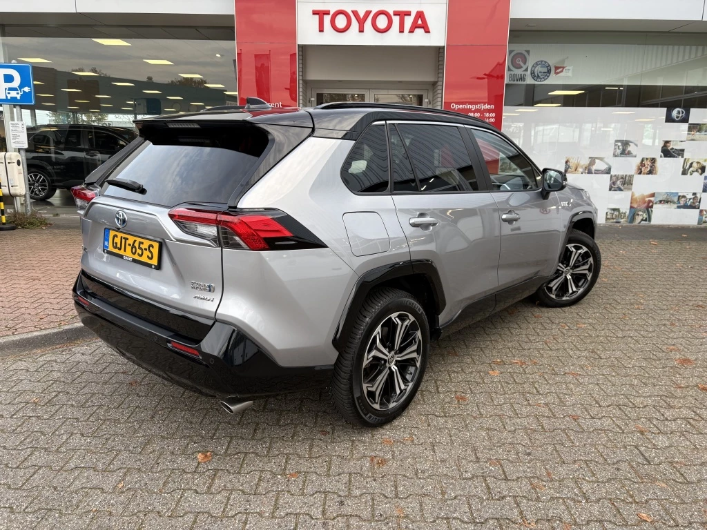 Hoofdafbeelding Toyota RAV4