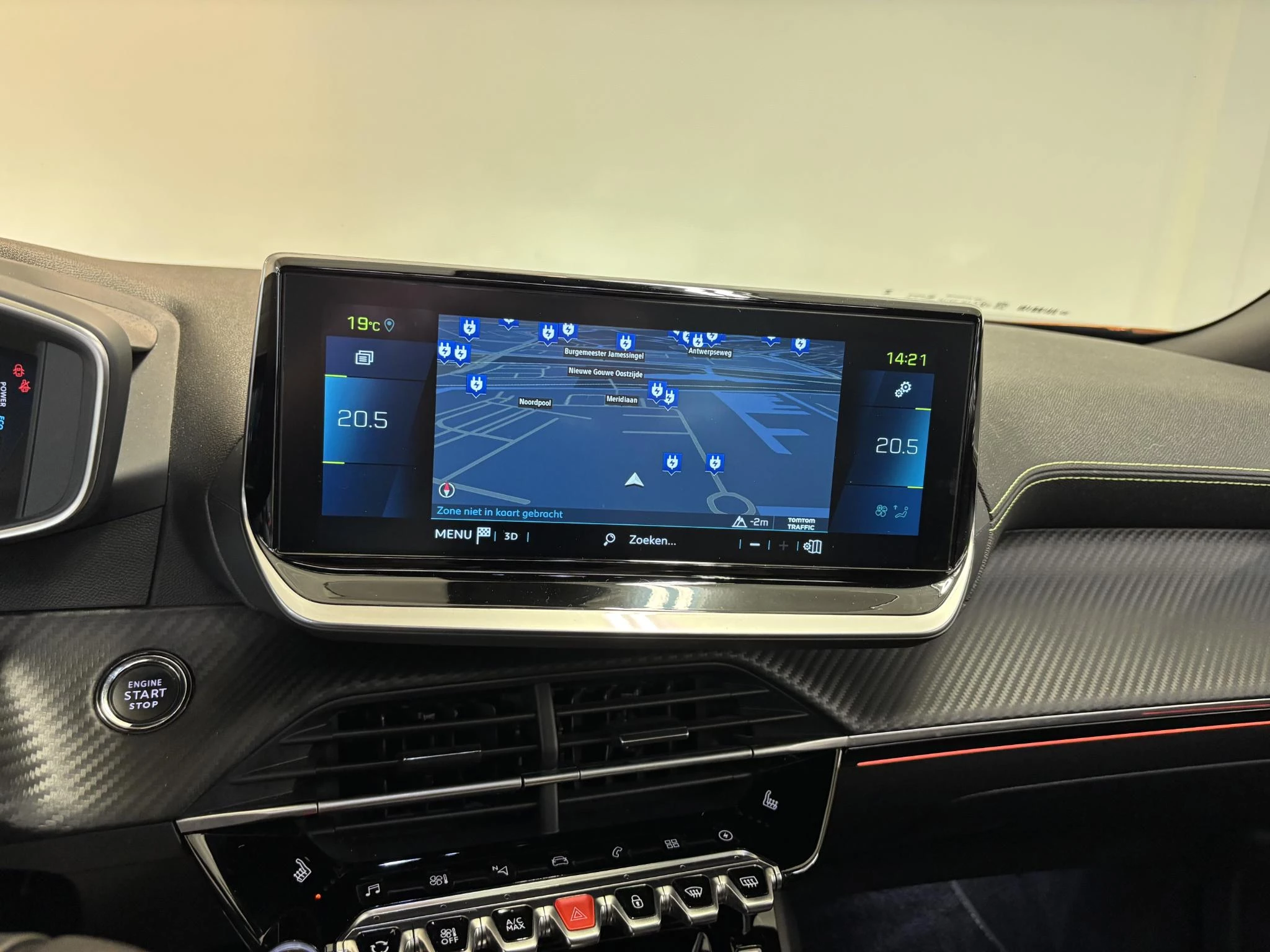 Hoofdafbeelding Peugeot e-2008