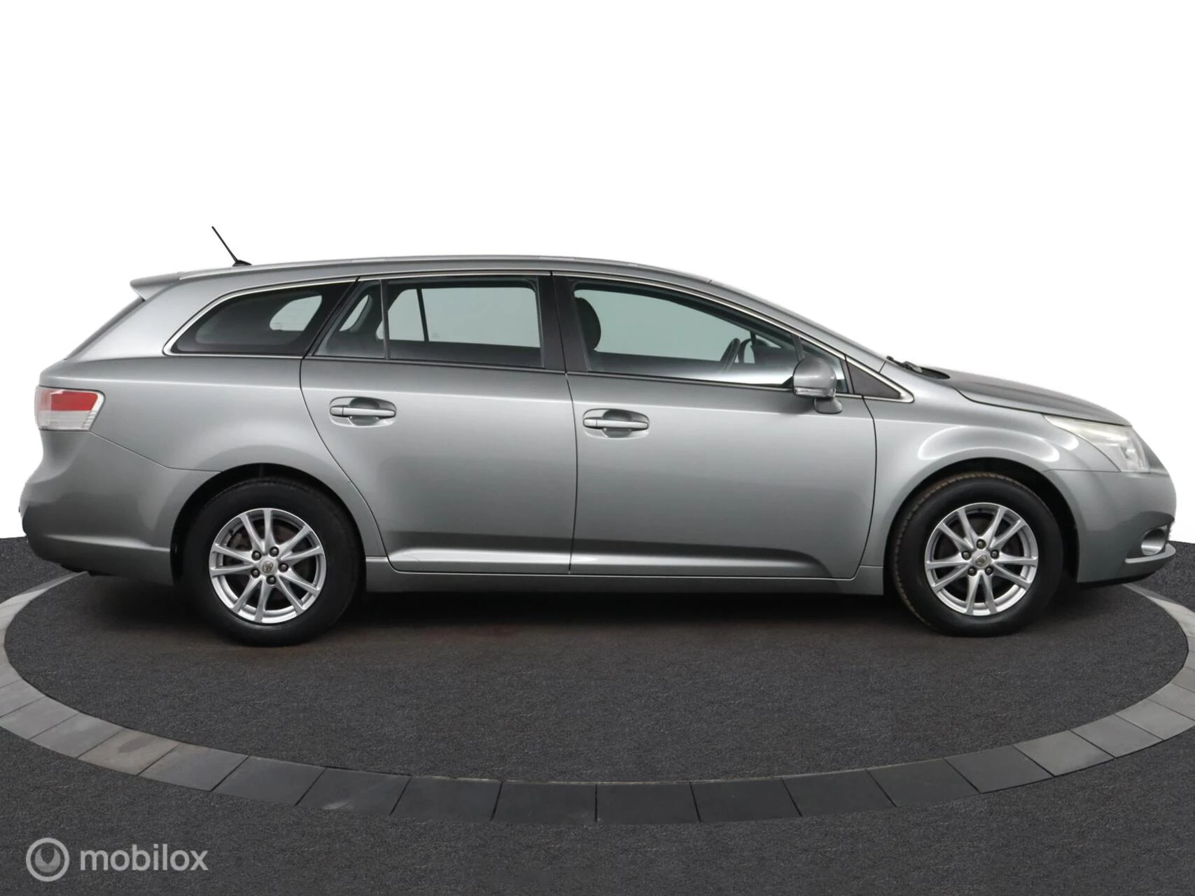 Hoofdafbeelding Toyota Avensis