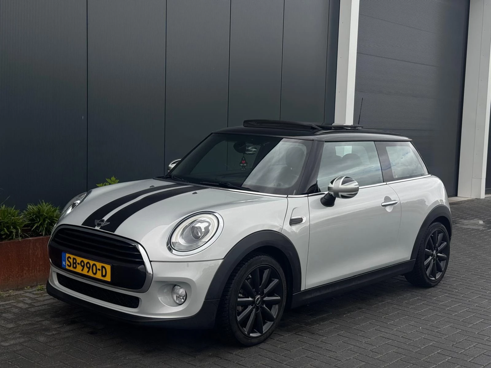 Hoofdafbeelding MINI Cooper