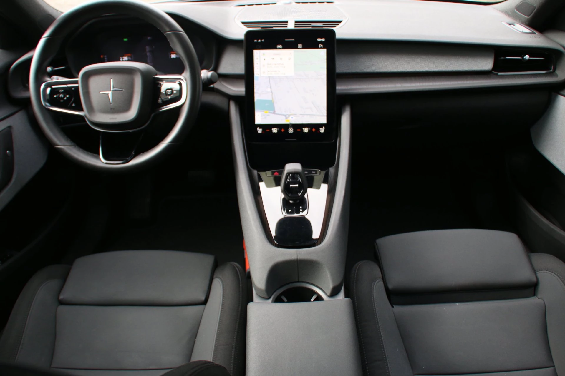 Hoofdafbeelding Polestar 2
