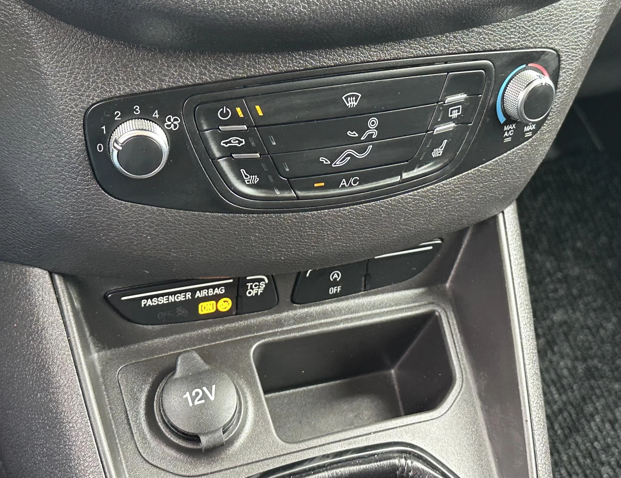 Hoofdafbeelding Ford Transit Courier
