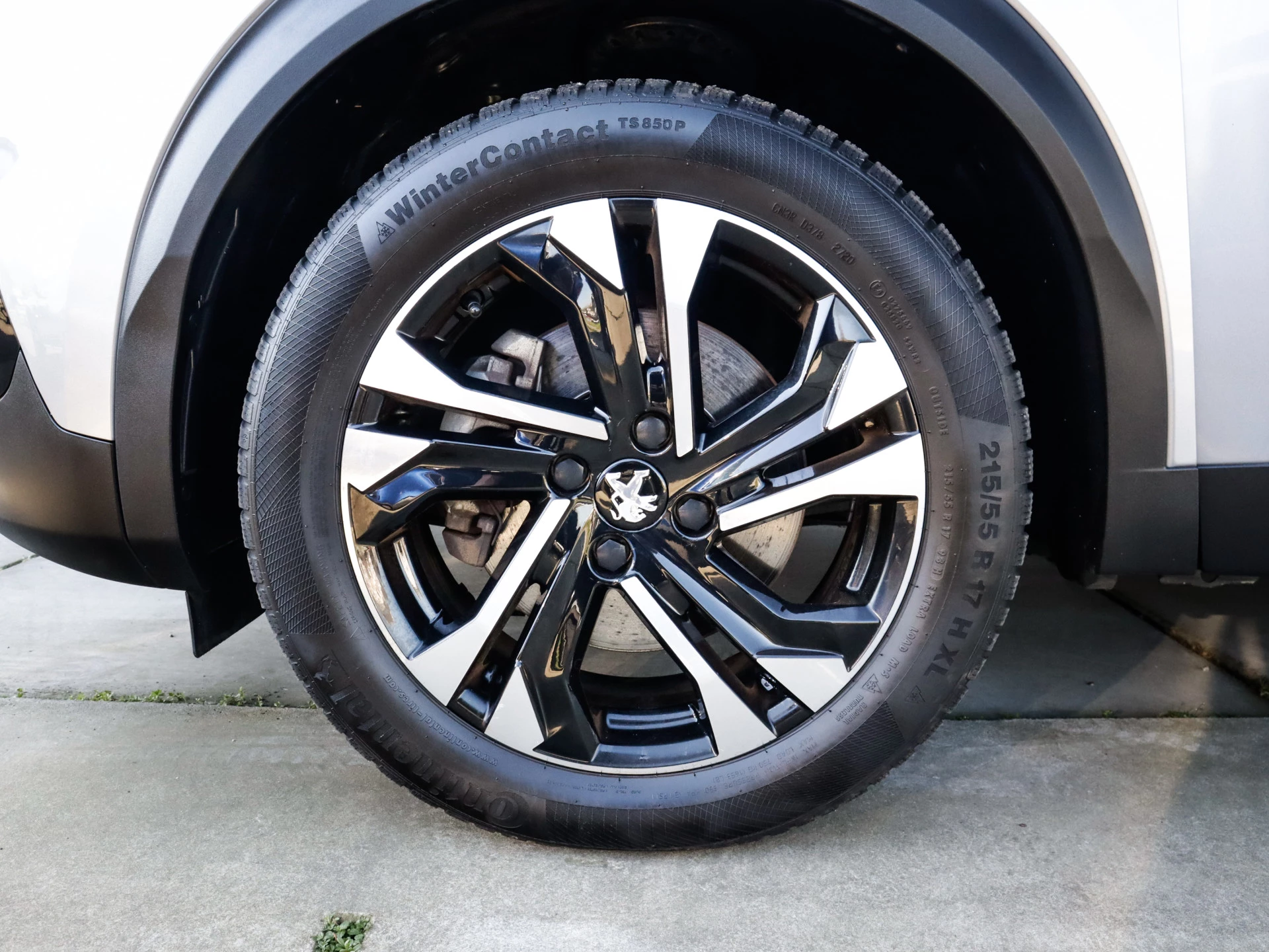 Hoofdafbeelding Peugeot e-2008