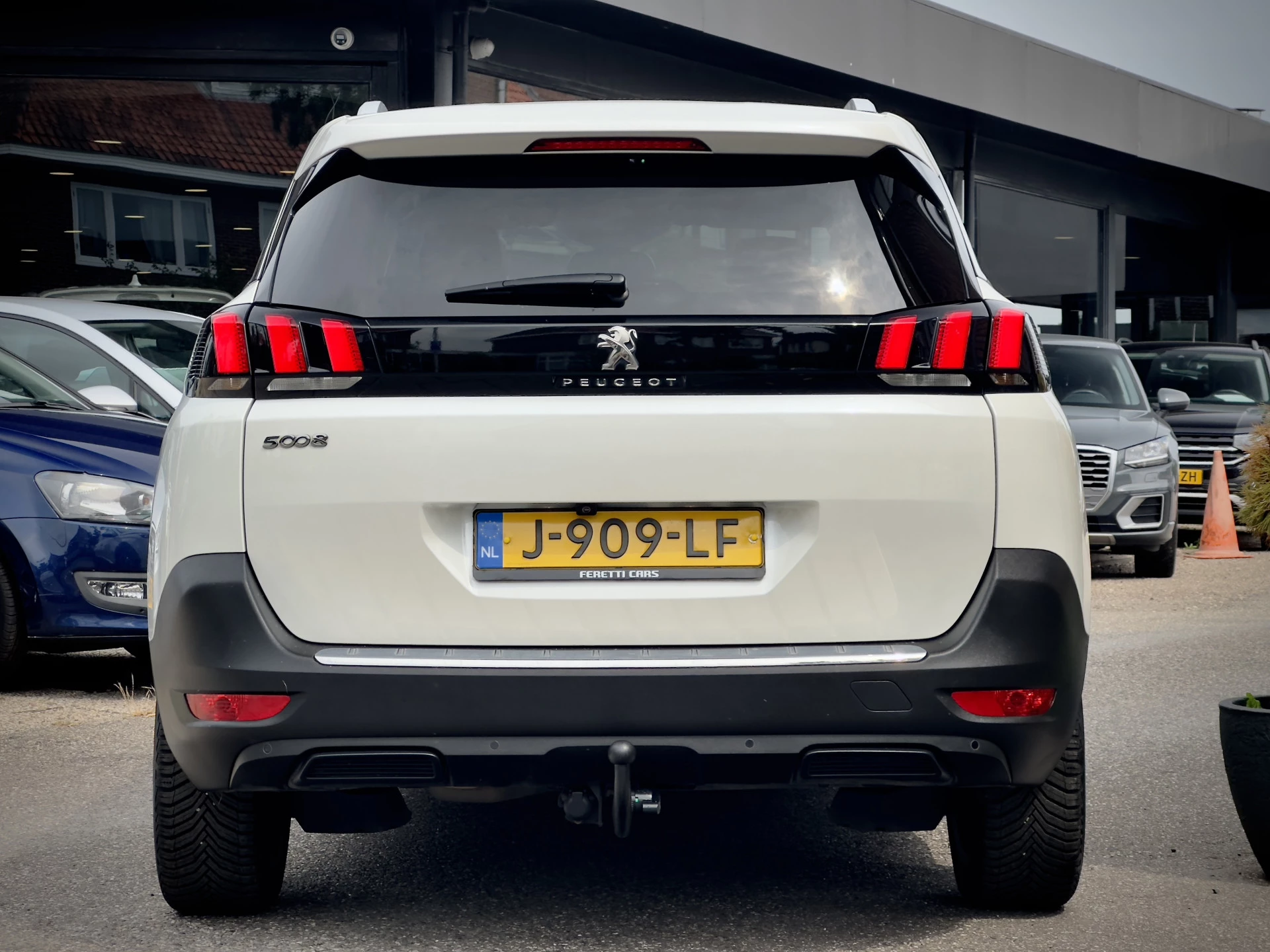 Hoofdafbeelding Peugeot 5008