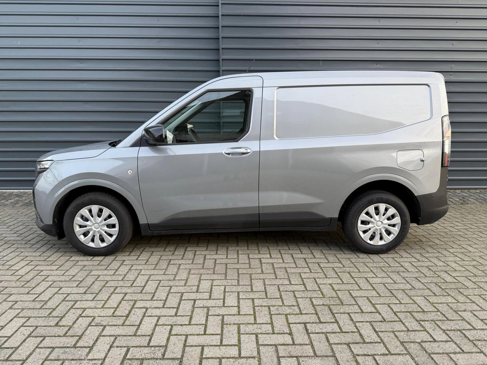 Hoofdafbeelding Ford Transit Courier
