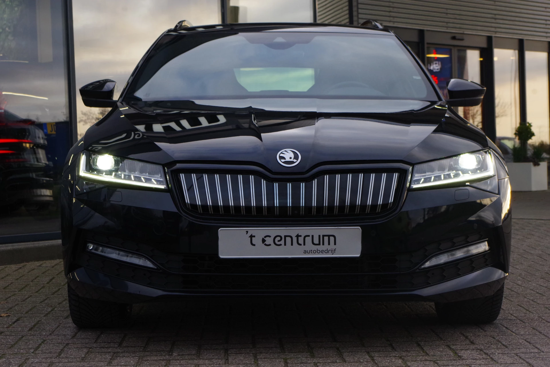 Hoofdafbeelding Škoda Superb