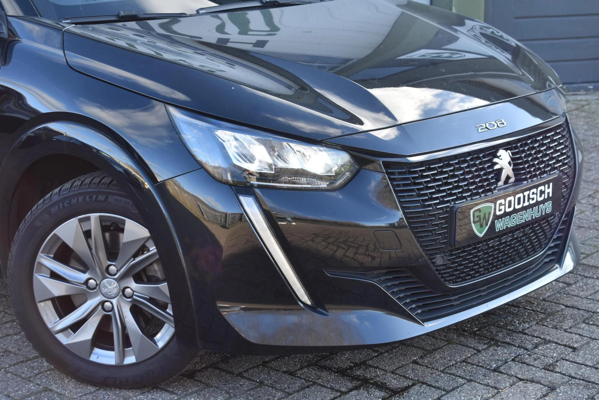 Hoofdafbeelding Peugeot e-208