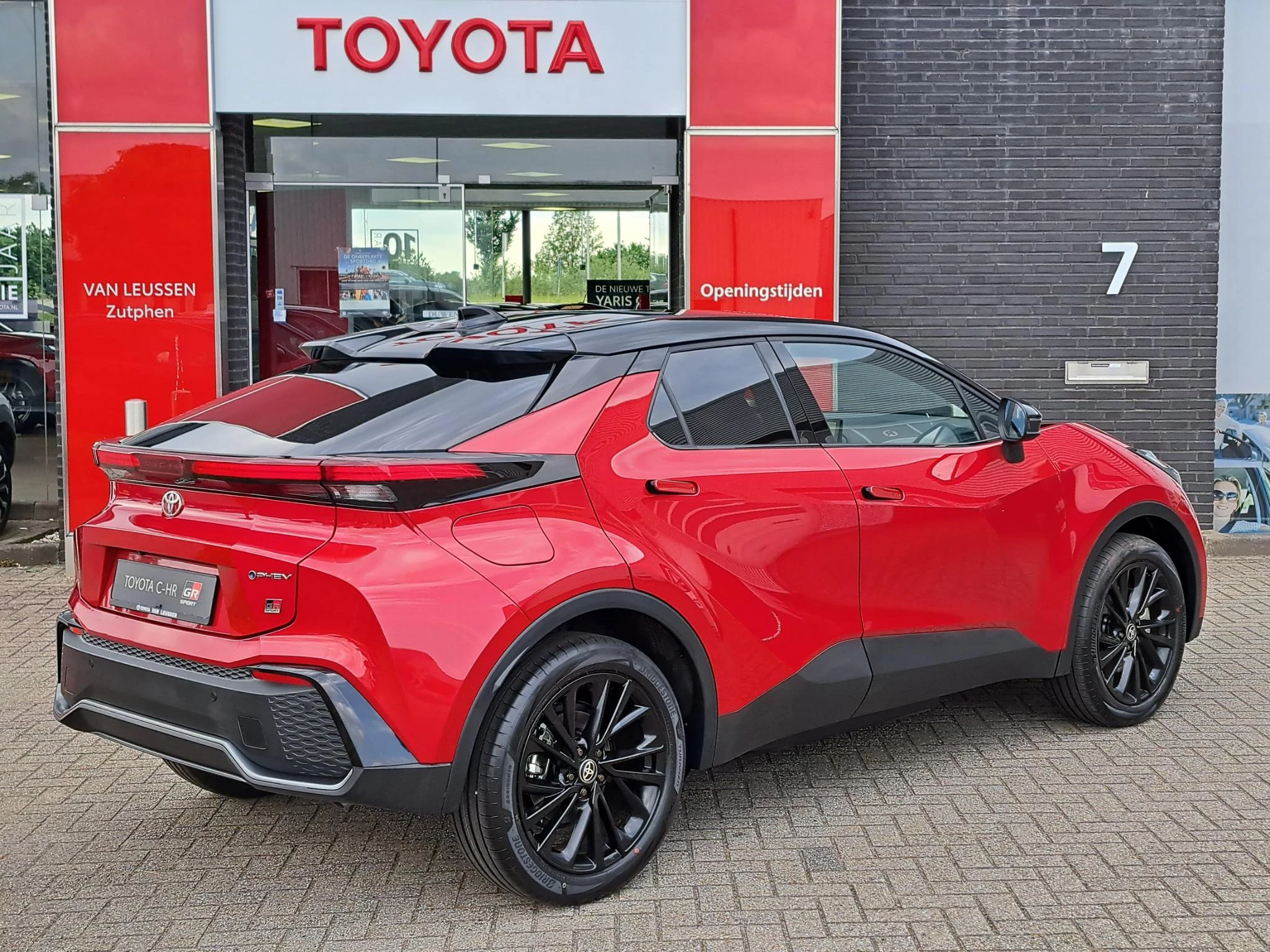 Hoofdafbeelding Toyota C-HR