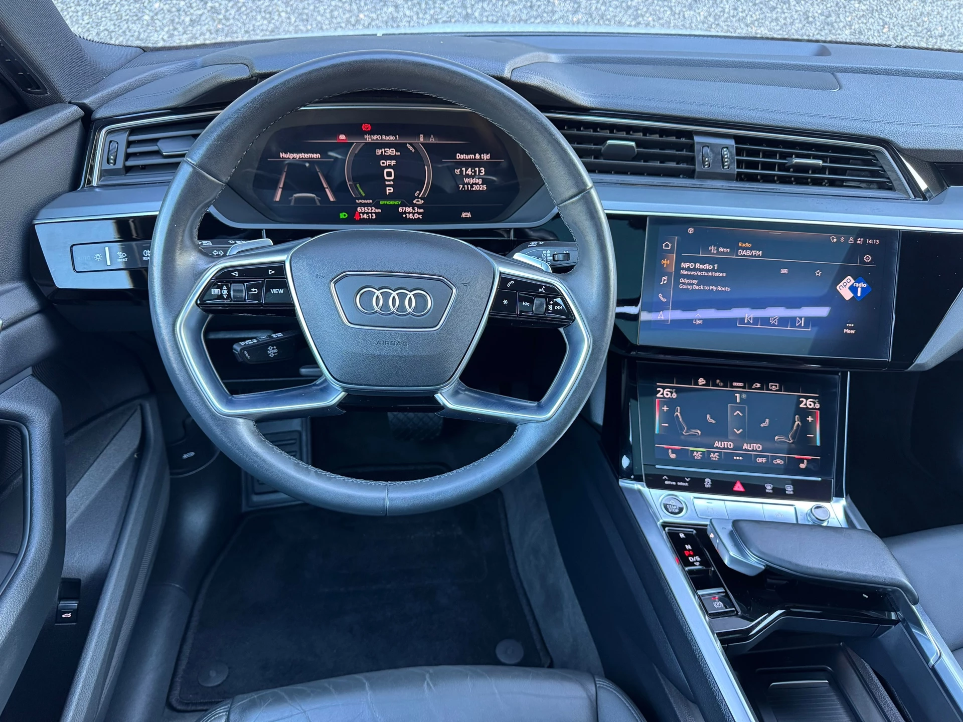 Hoofdafbeelding Audi e-tron