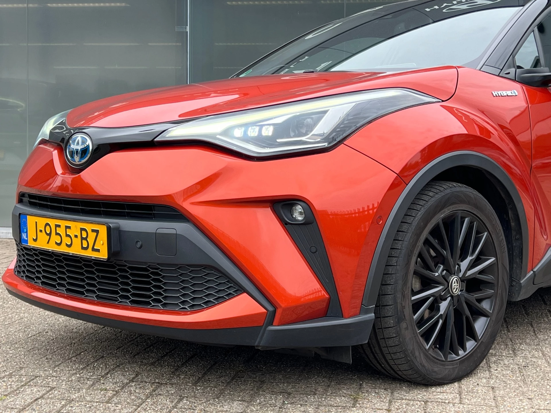 Hoofdafbeelding Toyota C-HR