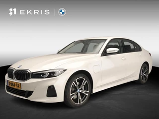 BMW 3 Serie Sedan 320e | LED | Leder | Navigatie | Sportstoelen | Clima | PDC | DAB | Alu 18 inch