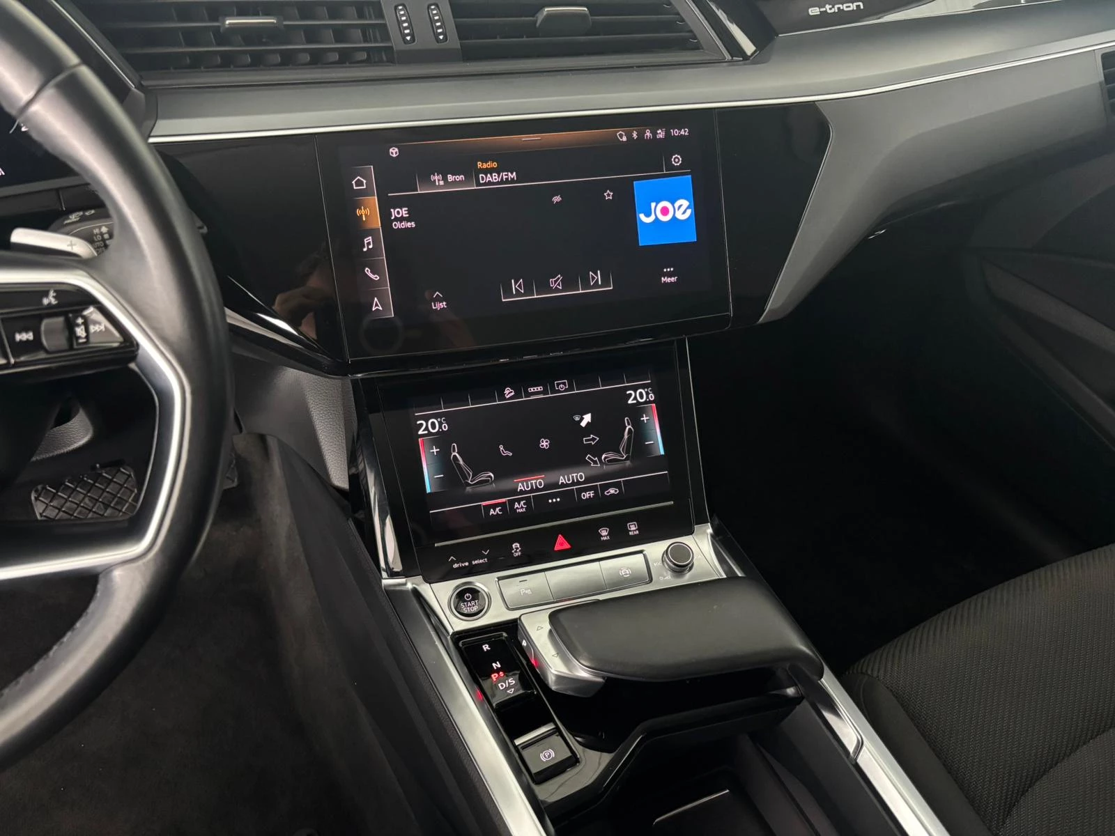 Hoofdafbeelding Audi e-tron