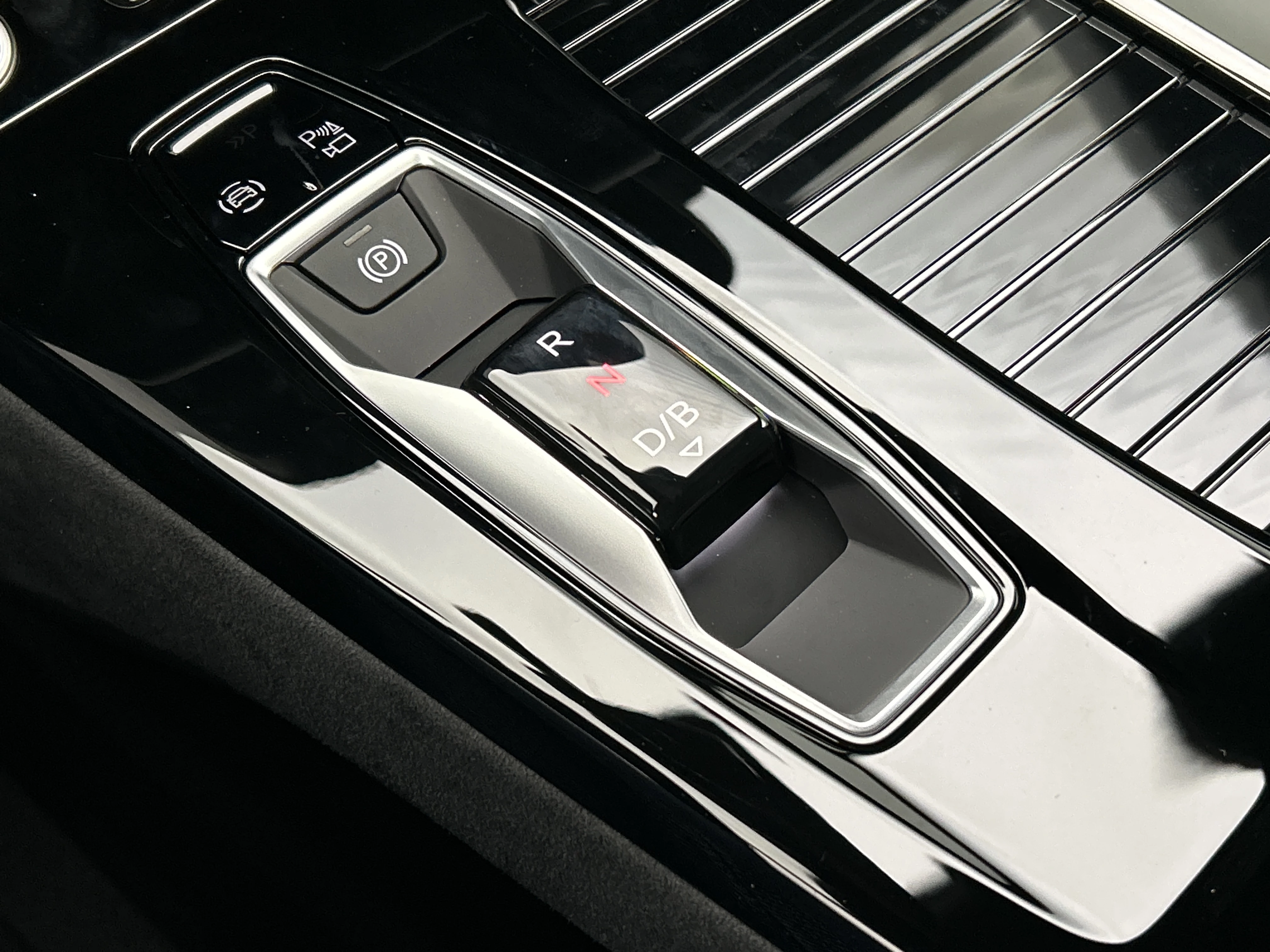 Hoofdafbeelding Audi A6 Avant e-tron