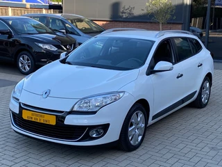 Hoofdafbeelding Renault Mégane Estate Renault Mégane Estate 1.6 16v NIEUWSTAAT NAVI CRUISE AIRCO ELEKTR PAKKET