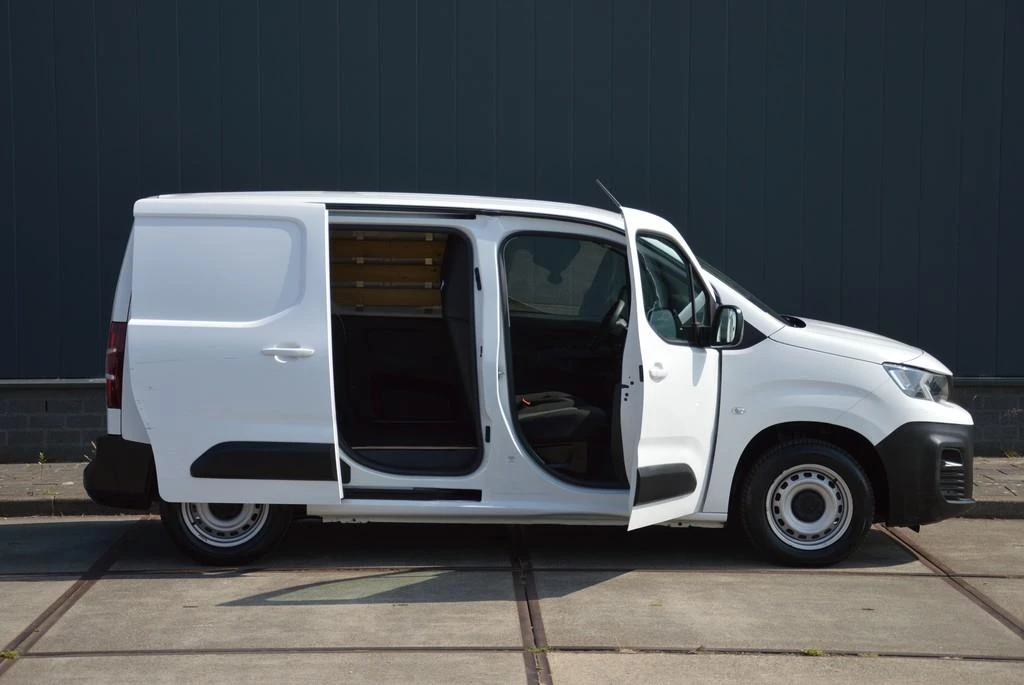 Hoofdafbeelding Peugeot Partner