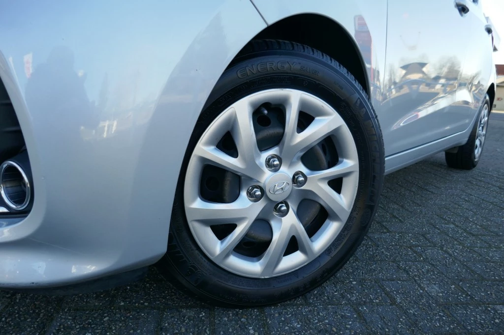 Hoofdafbeelding Hyundai i10