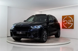 Hoofdafbeelding BMW X5 BMW X5 xDrive45e High Executive M-Sport 394PK | Pano | Laser | Luchtv | H/K | HUD | 12 MND Garantie