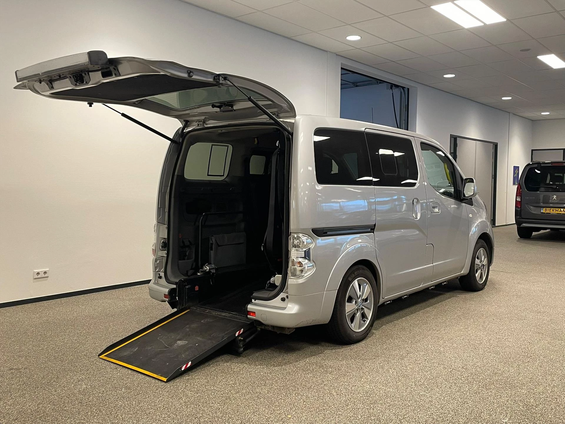 Hoofdafbeelding Nissan NV200