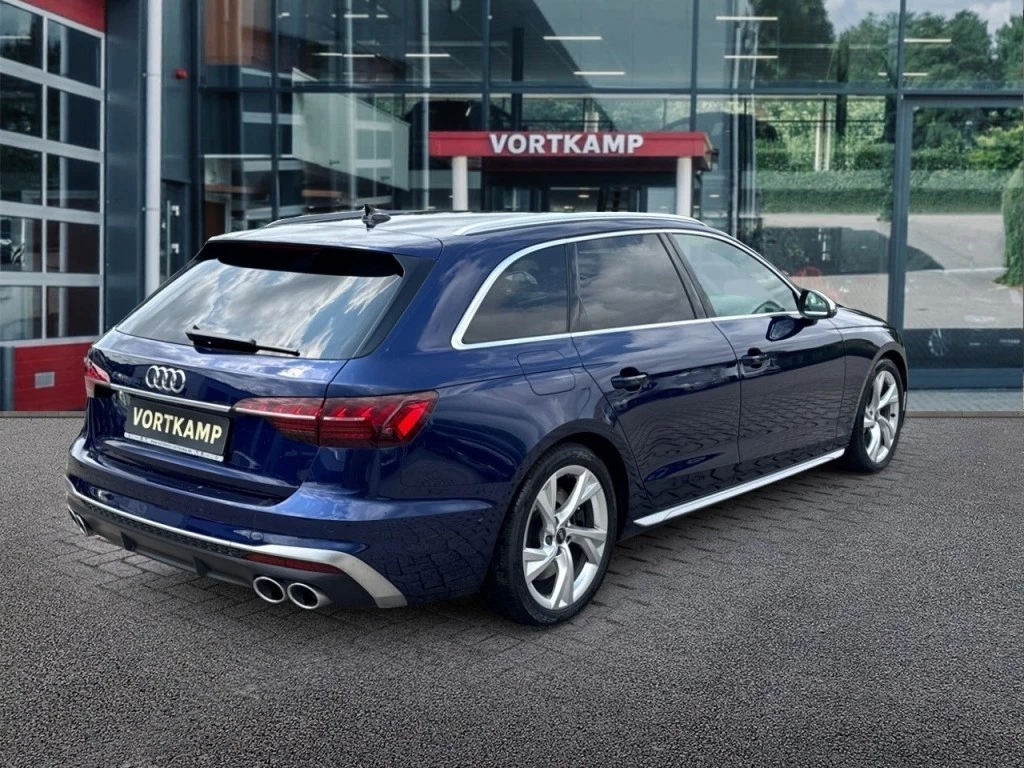 Hoofdafbeelding Audi S4