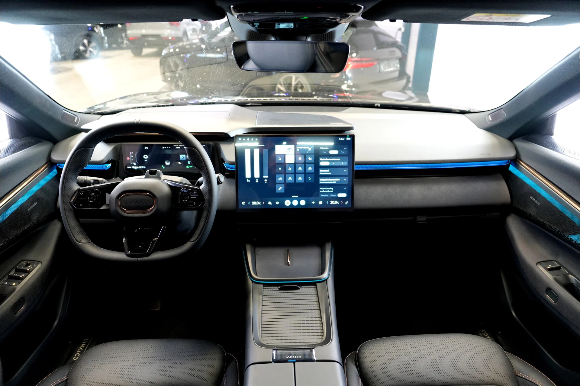 Hoofdafbeelding Lynk & Co 08