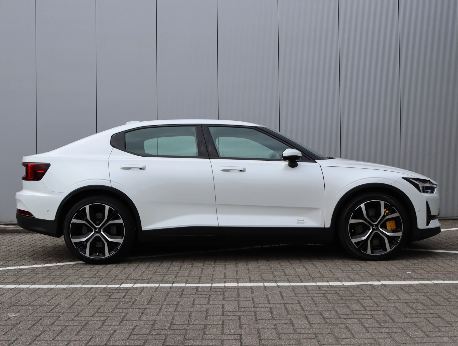 Hoofdafbeelding Polestar 2