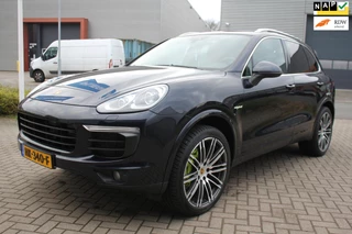 Hoofdafbeelding Porsche Cayenne Porsche Cayenne 3.0 S E-Hybrid BTW Auto