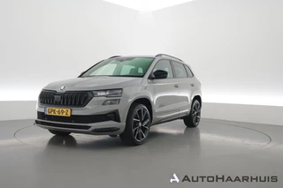 Hoofdafbeelding Škoda Karoq Škoda Karoq 1.5 TSI ACT Sportline | Leder | Elek. Trekhaak | Standkachel | 19'' | Camera | 4x Stoel- Stuurverw. | Apple CarPlay | Digi. Cockpit