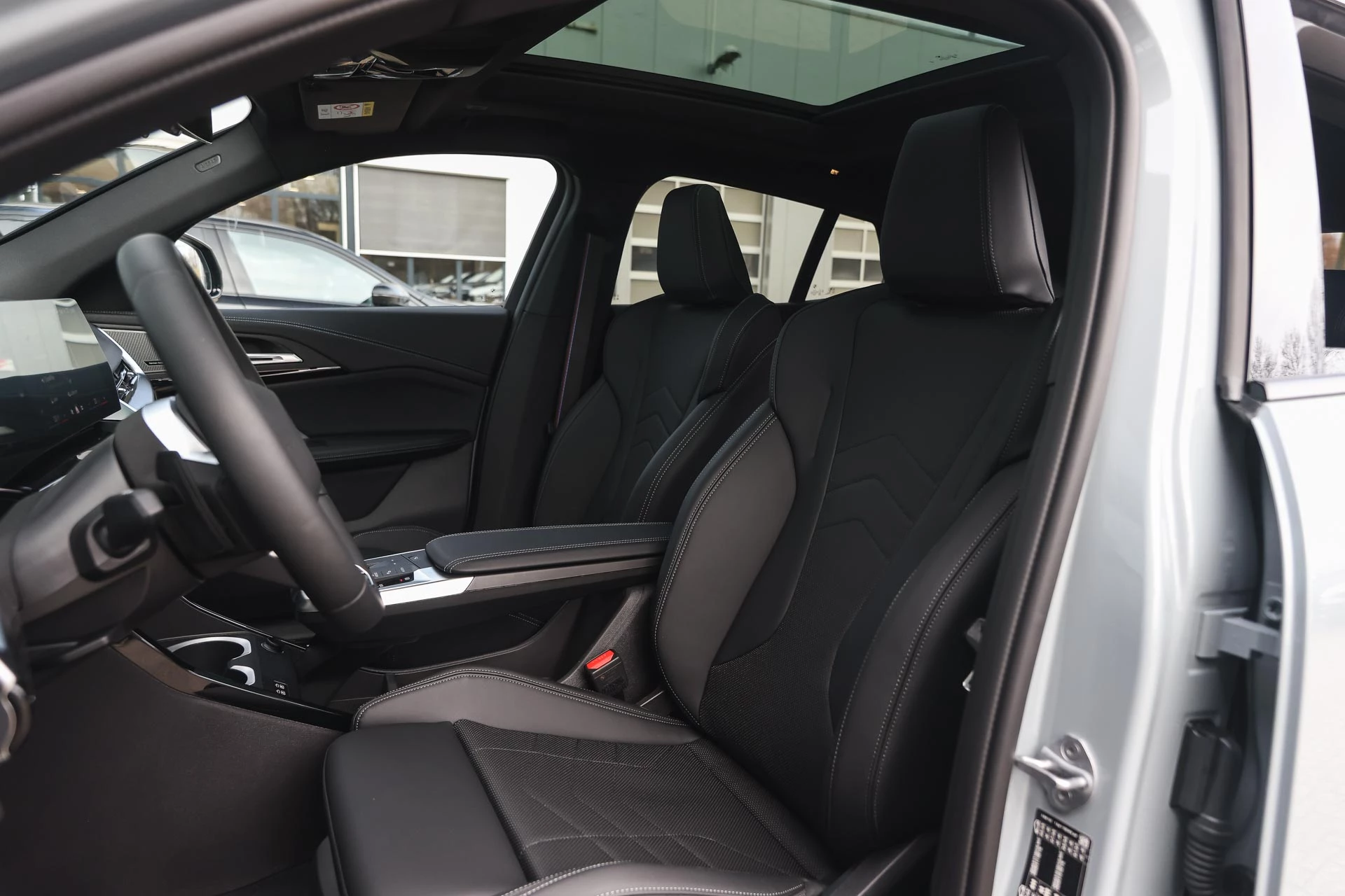 Hoofdafbeelding BMW iX2