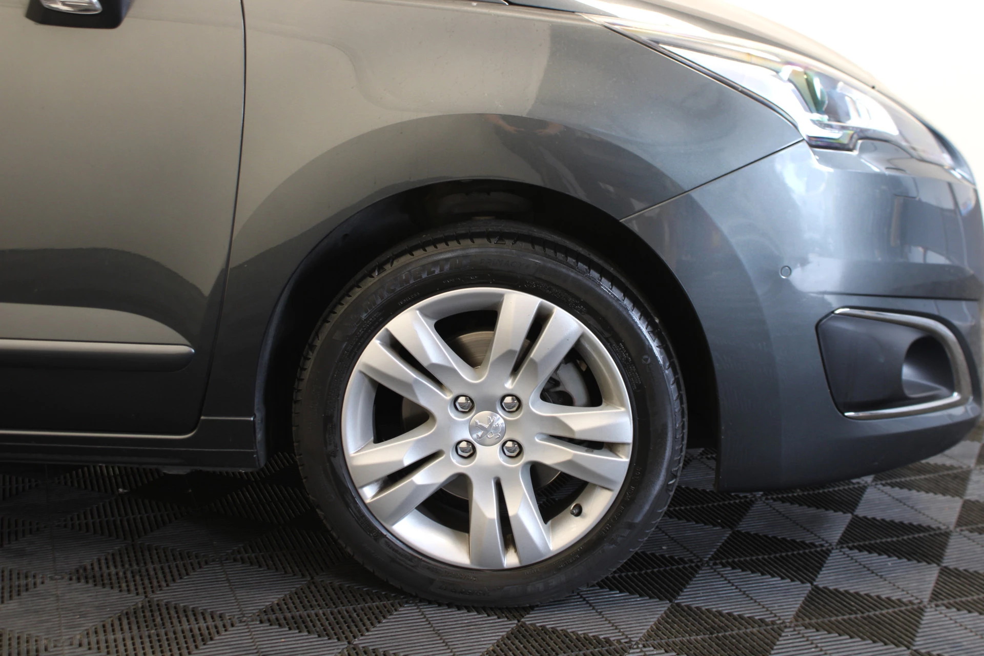 Hoofdafbeelding Peugeot 5008