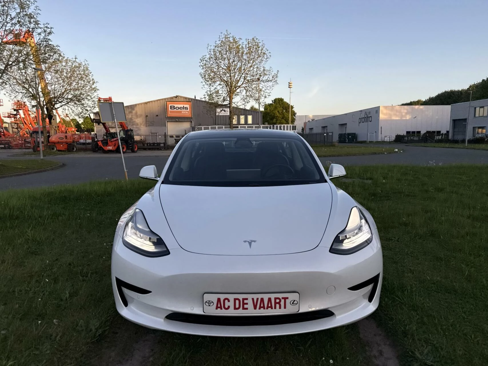 Hoofdafbeelding Tesla Model 3